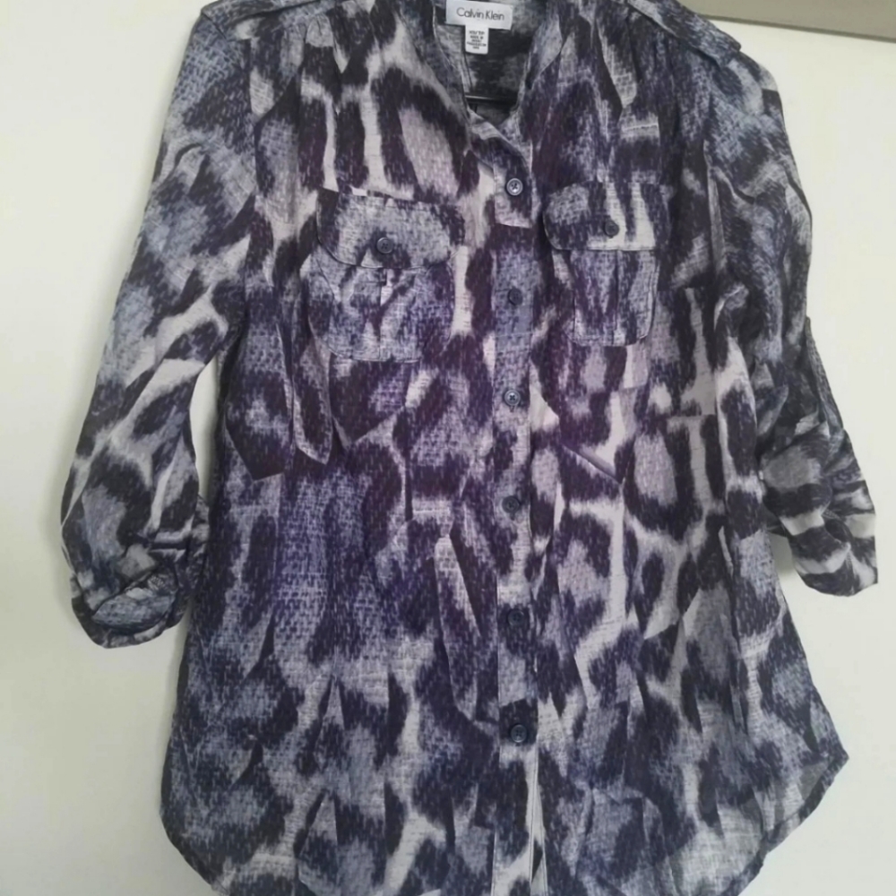 Calvin Klein animal print blouse XS